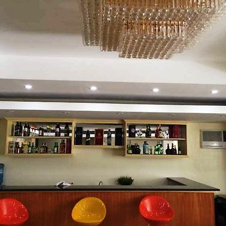 Rainbowland Hotel Олонгапо Екстериор снимка