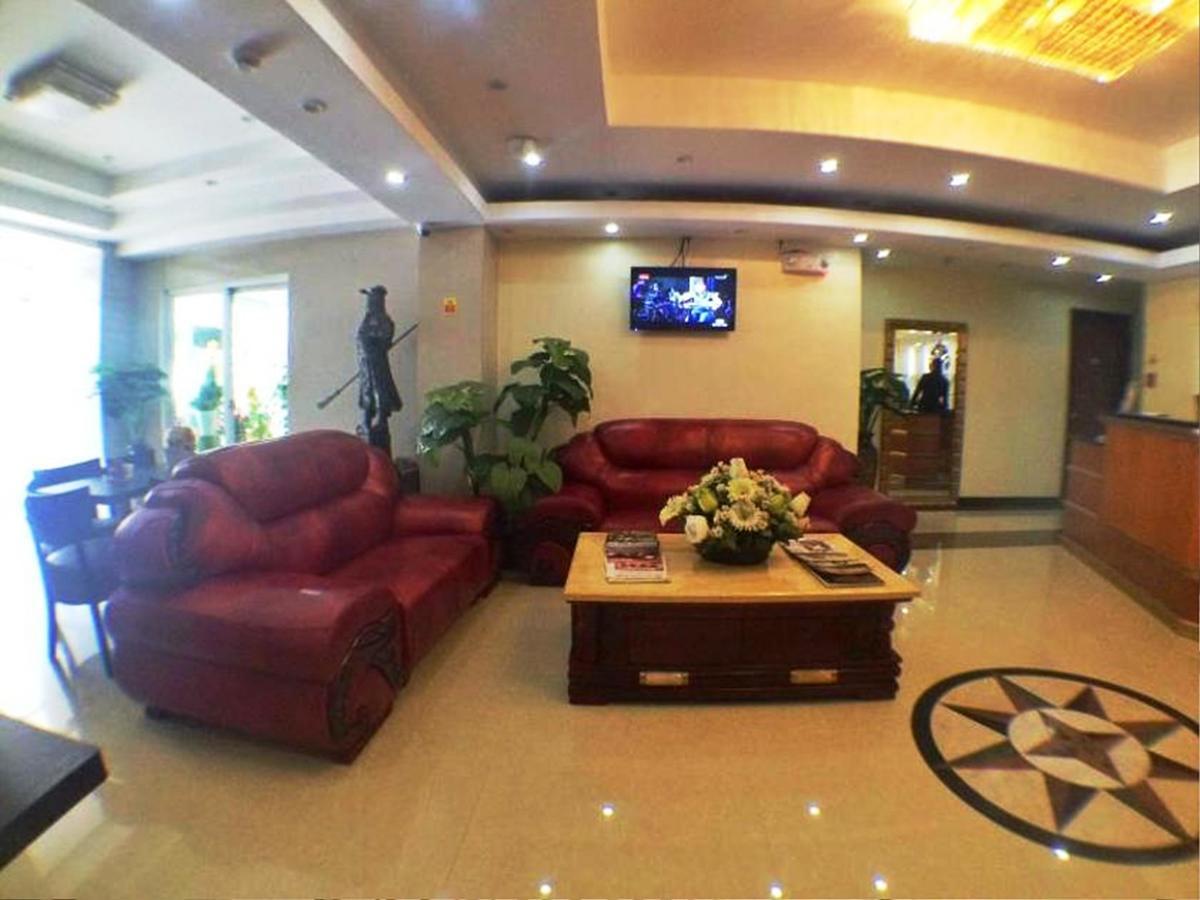 Rainbowland Hotel Олонгапо Екстериор снимка
