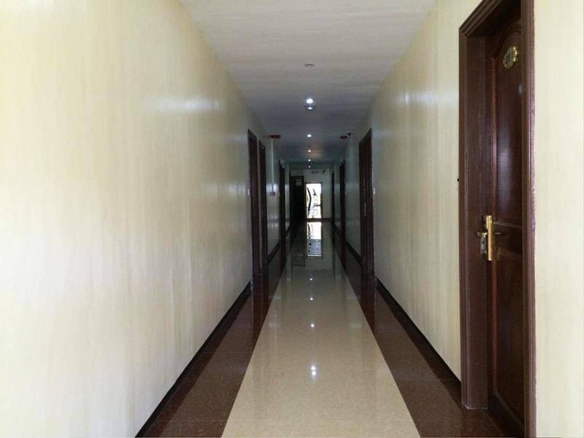 Rainbowland Hotel Олонгапо Екстериор снимка