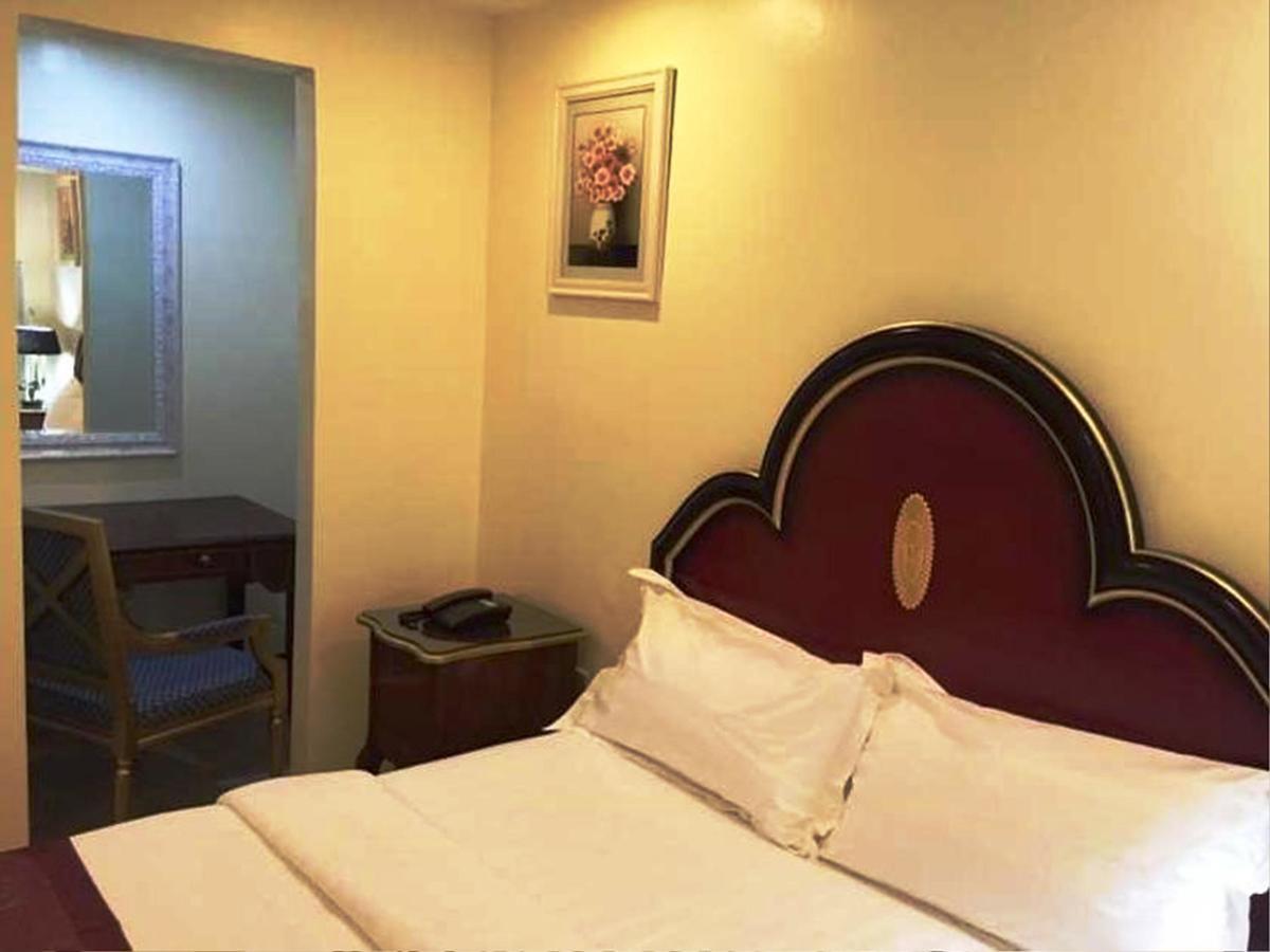 Rainbowland Hotel Олонгапо Екстериор снимка